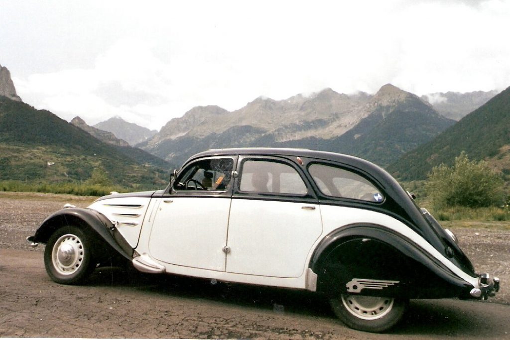 Peugeot 402 der erste Serie 
