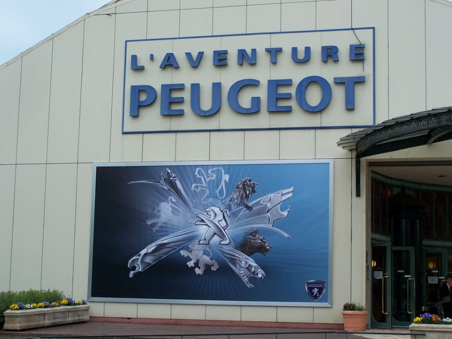 Impressionen: Internationales L'Aventure- Peugeot-Treffen vom              13. - 16. 5.2010 in Sochaux