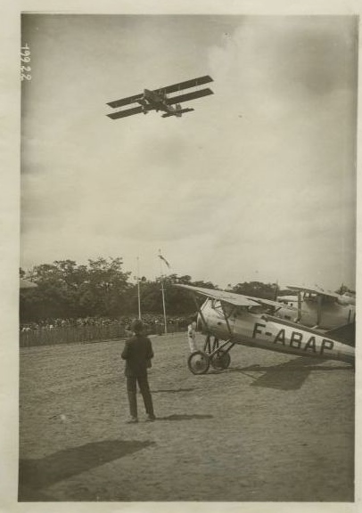 Flugtransport-Demonstration mit der ab 1925 gebauten LeO 121 Bild 7