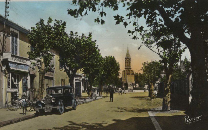Ebenfalls 1930er. Boulevard de la Republique mit Peugeot 201. 