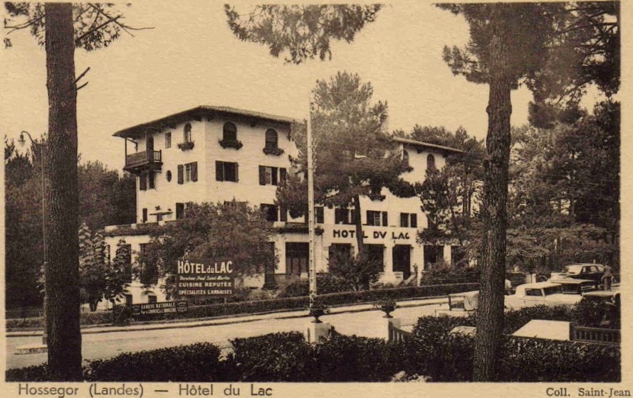 Das Hotel du Lac in den 1930ern. Ganz rechts erkennt man einen 402 - in der Ausschnittsvergrößerung unten wird er unverkennbar.  